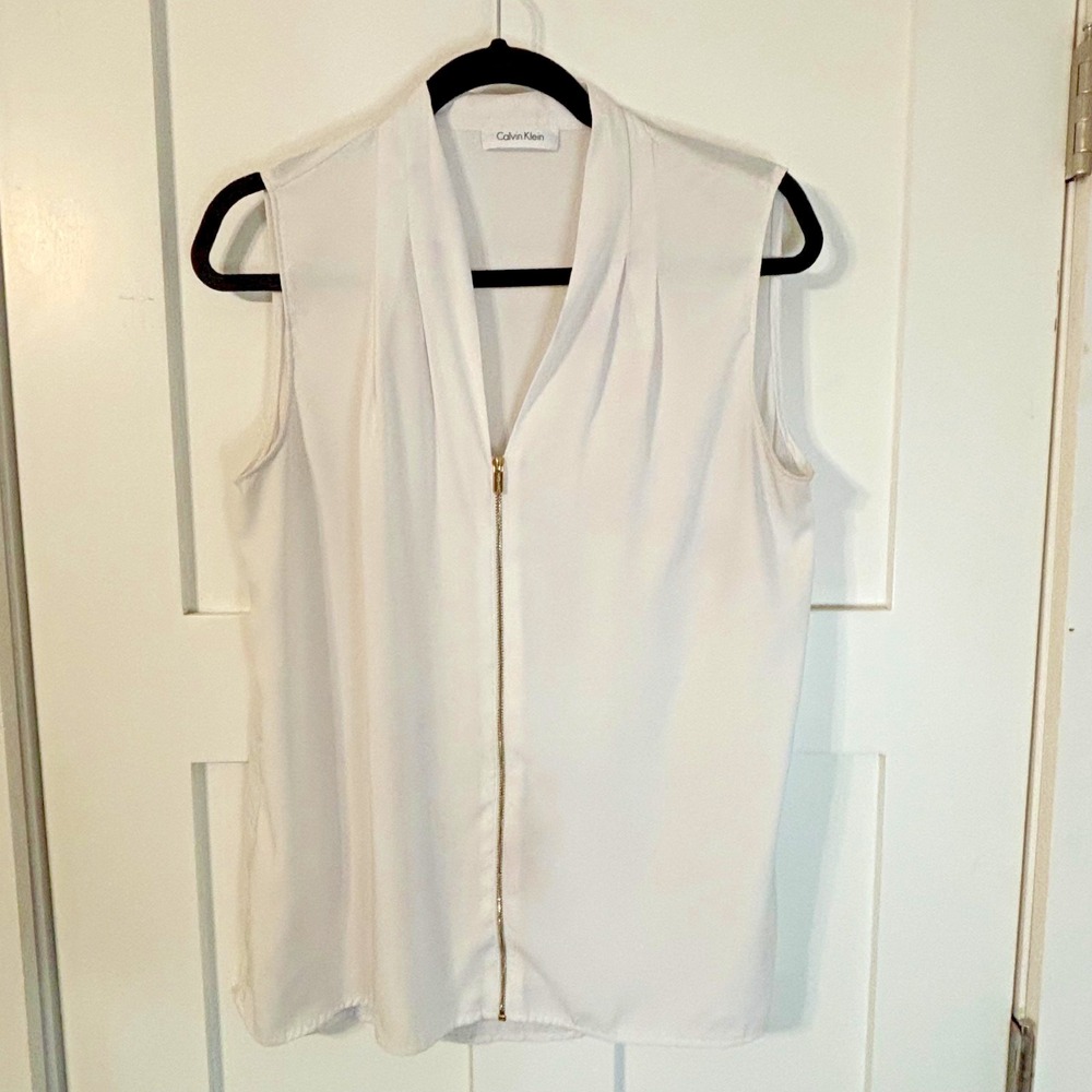 Calvin Klein Womens Top‎ XL Flowy Sleeveless Gold Zip White High Low Hem Career